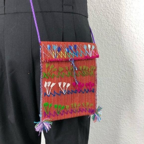 Mexican Handmade Embroidered Floral Cross Body Bag - Picture 2 of 8